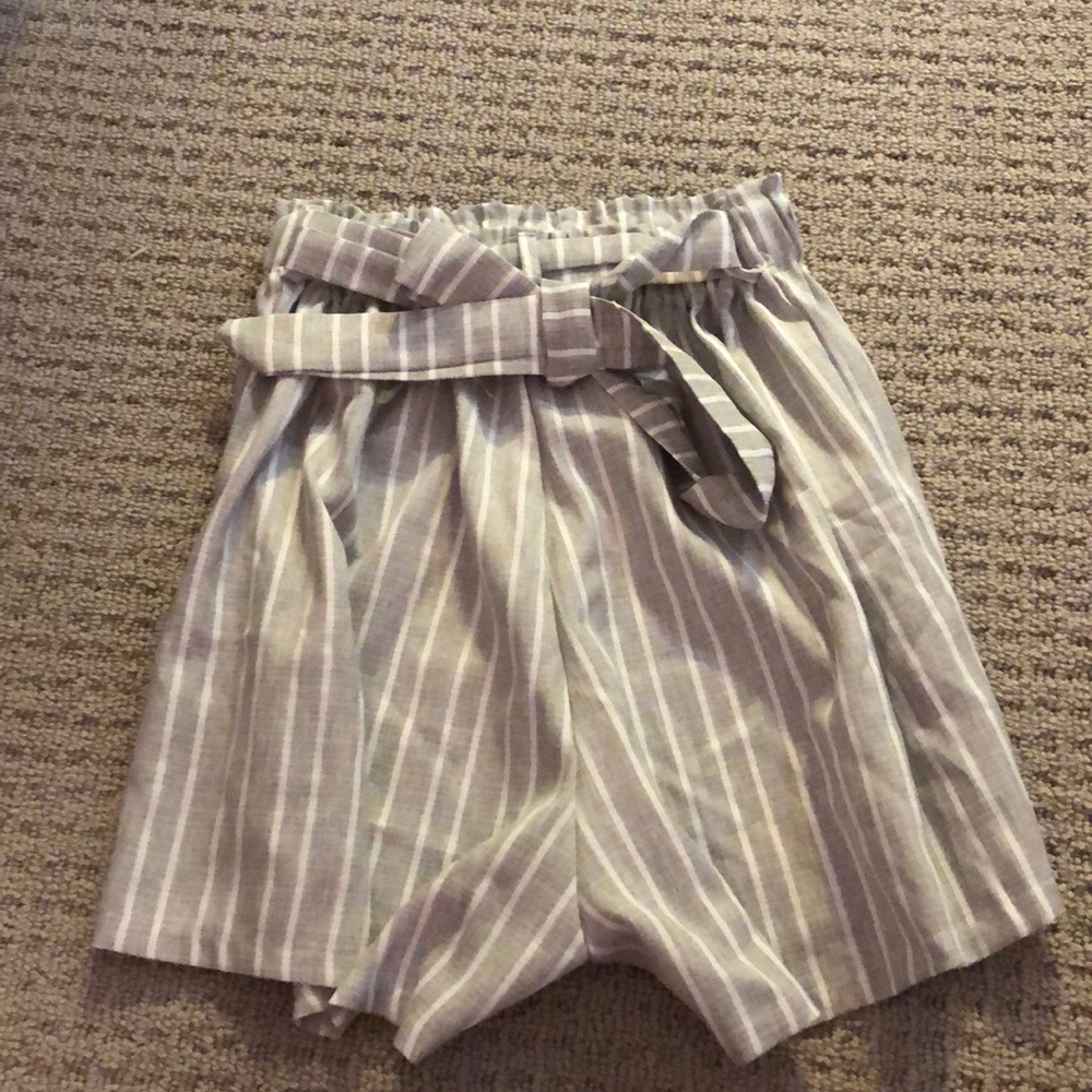 Romwe Striped Shorts